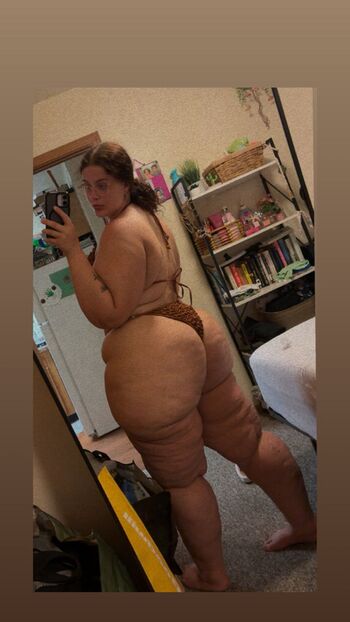 Full leaked Anaissalazar/ private onlyfans photo