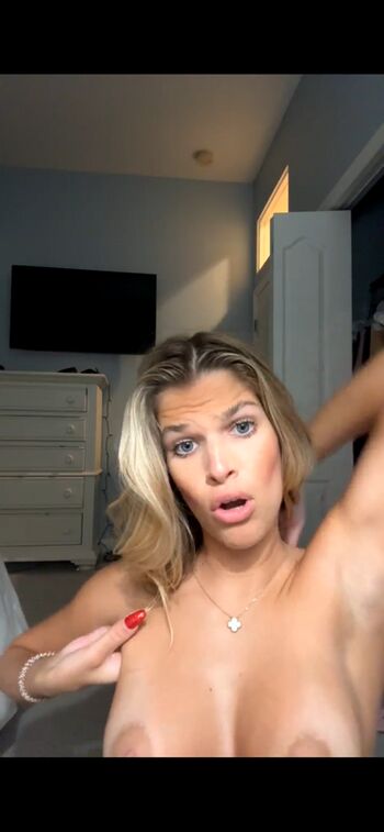 Full leaked Celestina blooms/ private onlyfans photo