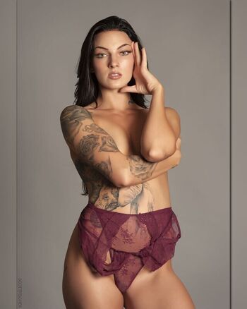 Full leaked Carmen caliente/ private onlyfans photo