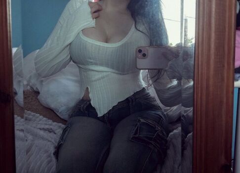 Full leaked Kimaya jane/ private onlyfans photo