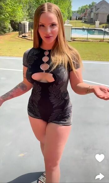 Full leaked Izzabella robbins/ private onlyfans photo