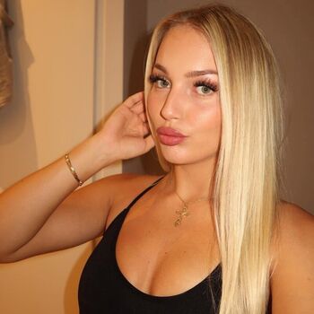 Full leaked Vylerria / private onlyfans photo