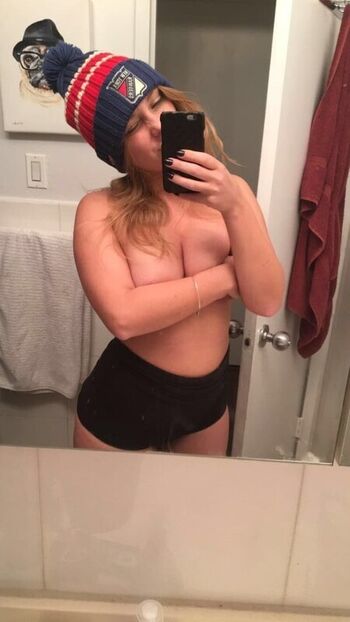 Full leaked Loveleearches/ private onlyfans photo