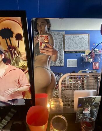 Full leaked Kylie granno/ private onlyfans photo