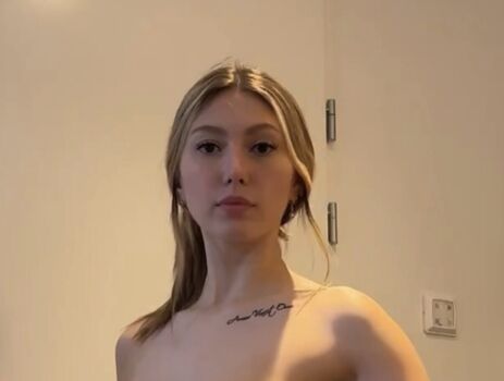 Nicolette shea / leaked photo video viral