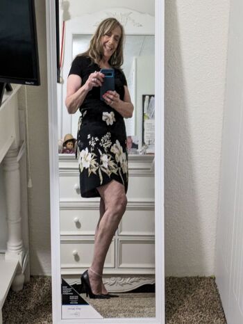 Iluvmeww/ leaked photo video viral