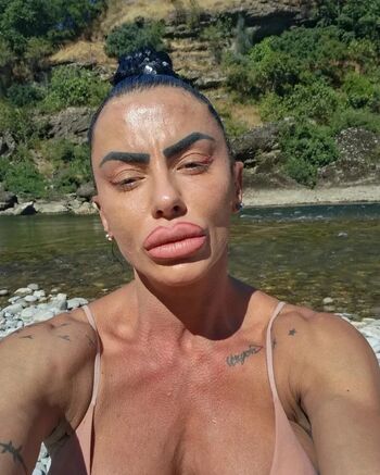 Kunugi maika/ leaked photo video viral