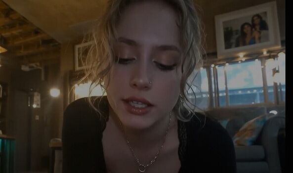 Seltin/ leaked photo video viral