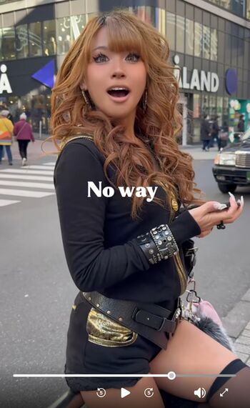 Meanworld/ leaked photo video viral