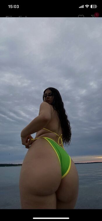 Miss bunda/ leaked photo video viral