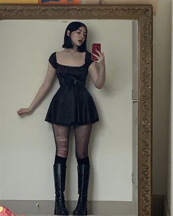 Full leaked Who is this private onlyfans photo