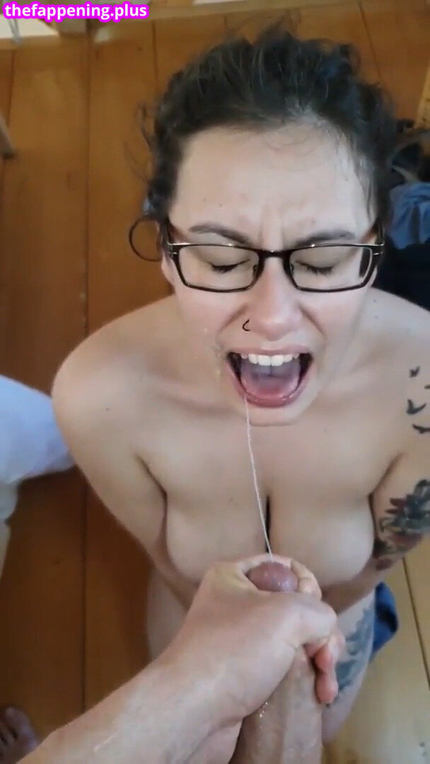 Pornworld/ leaked photo video viral