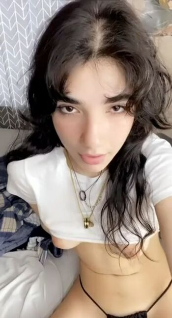 Zoey sinn/ leaked photo video viral