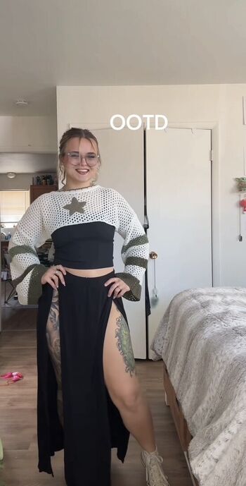 Yuan sayuki weme/ leaked photo video viral