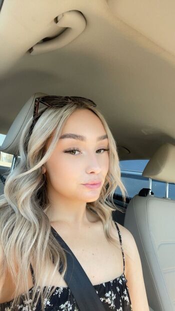 Sveta f/ leaked photo video viral