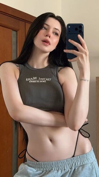 Full leaked Mylillylynn / private onlyfans photo