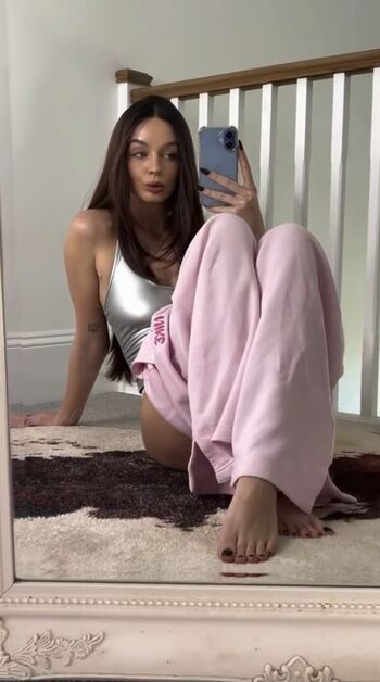 Full leaked Lalirabbit/ private onlyfans photo