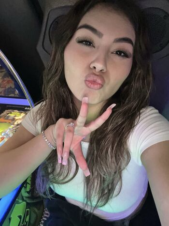 Full leaked Hareniks/ private onlyfans photo