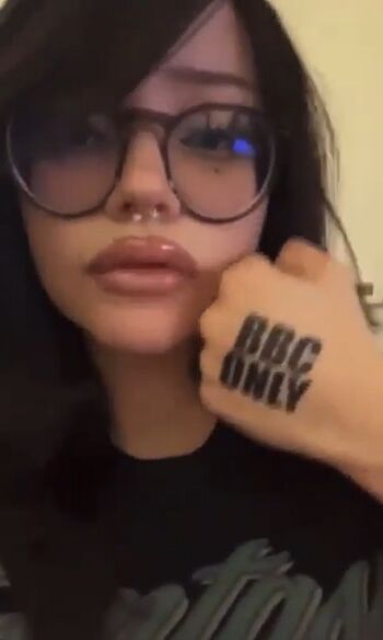 Full leaked Arabelle raphael / private onlyfans photo