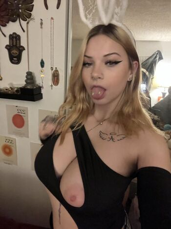 Full leaked Who is this  page private onlyfans photo