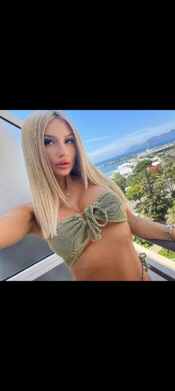 Full leaked Hareniks/ private onlyfans photo