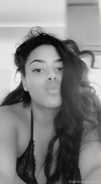 Full leaked Halee model/ private onlyfans photo