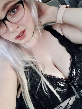 Elle macpherson/ leaked photo video viral