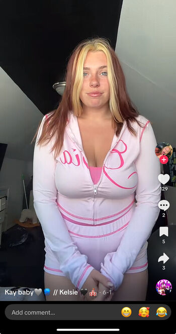 Full leaked Who is this  page private onlyfans photo