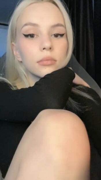 Full leaked Who is this  page private onlyfans photo