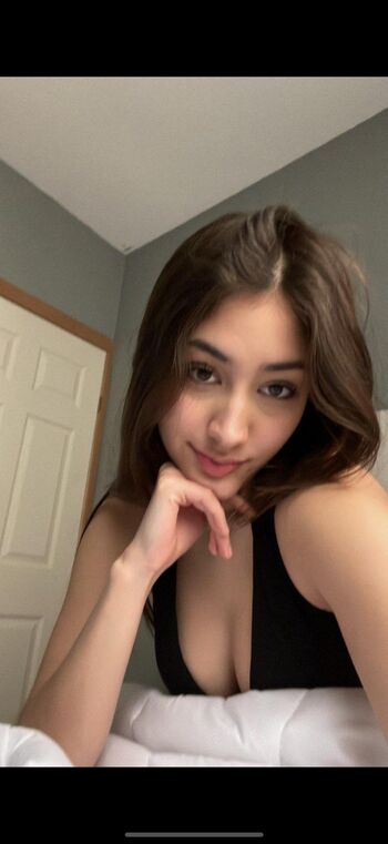 Full leaked Khylasabean/ private onlyfans photo