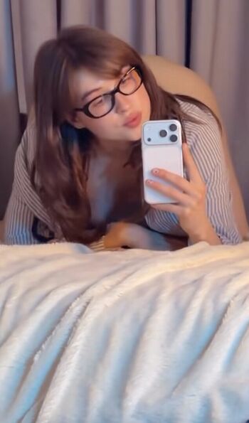 Full leaked Who is this  page private onlyfans photo