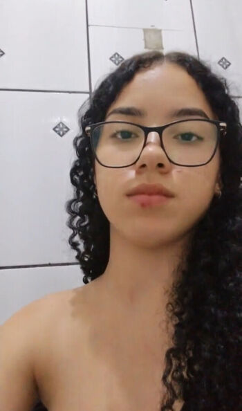 Full leaked Alaura grey/ private onlyfans photo
