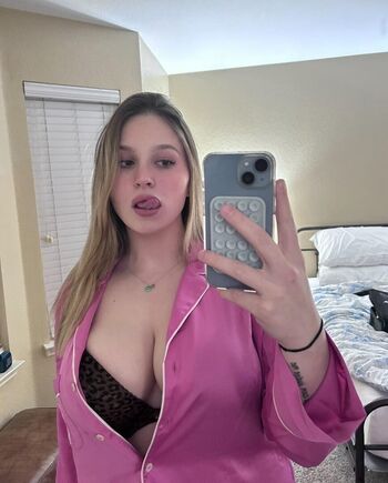Full leaked Lustchloe/ private onlyfans photo