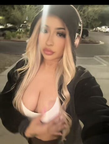 Full leaked Sugarcoatedkiss/ private onlyfans photo