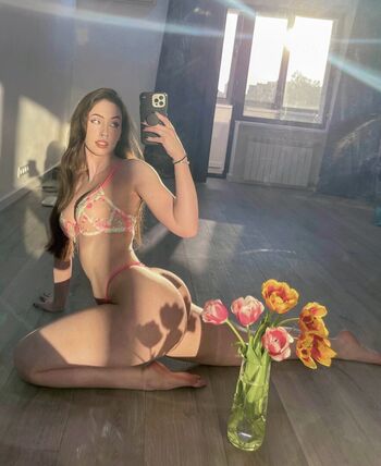 Full leaked Miss deadlyred/ private onlyfans photo