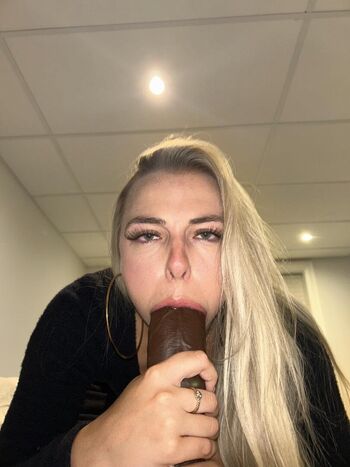 Full leaked Renata frisson/ private onlyfans photo