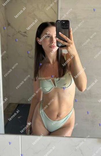 Full leaked Photopolli/ private onlyfans photo