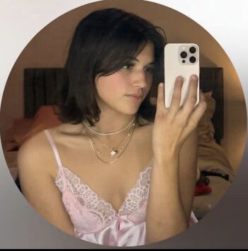 Full leaked Gwenny / private onlyfans photo