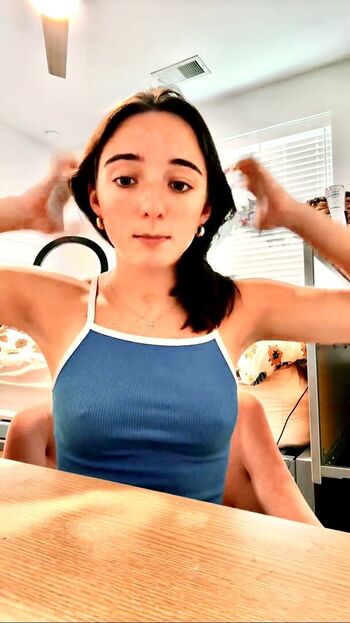 Full leaked Wholetjuliaout private onlyfans photo