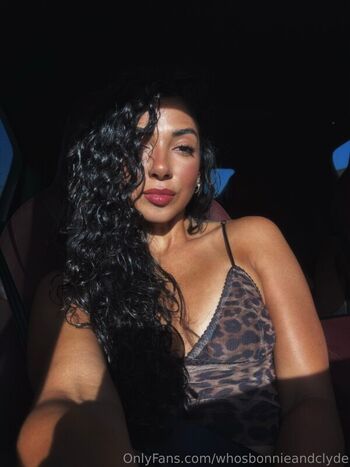 Full leaked Whosbonnieandclyde private onlyfans photo