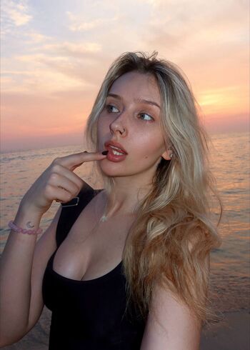 Full leaked Whylollycry private onlyfans photo