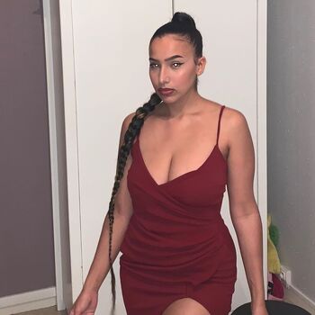 Full leaked Wiwi b private onlyfans photo