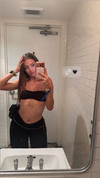 Full leaked Woah vicky page private onlyfans photo