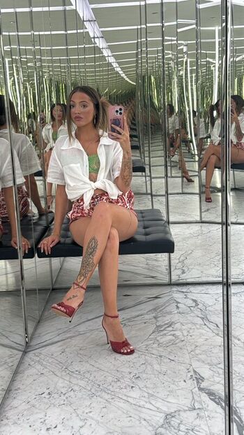 Full leaked Woah vicky private onlyfans photo