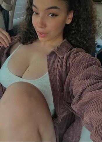 Full leaked Woahh emily private onlyfans photo