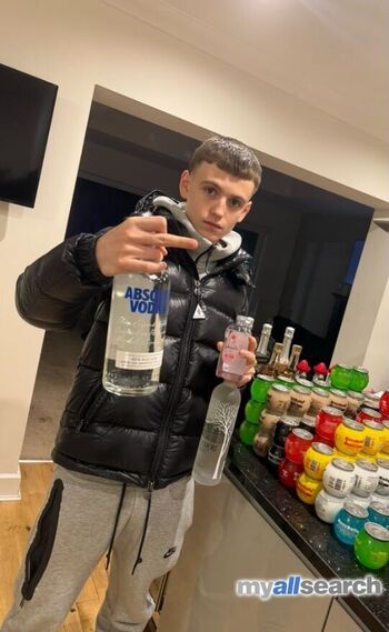 Full leaked Wolfi watson private onlyfans photo