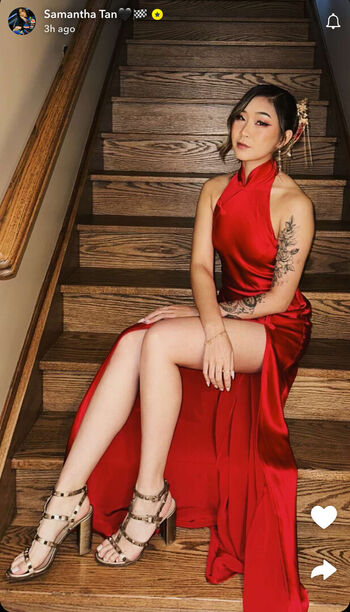 Full leaked Women motorsports page private onlyfans photo