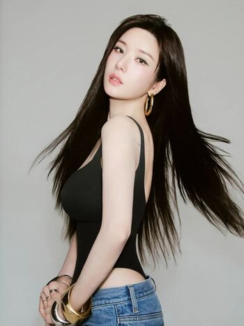Full leaked Womenk pop page private onlyfans photo