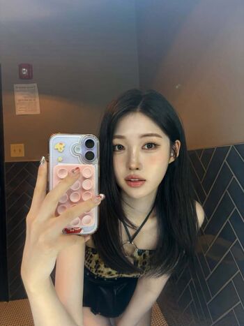 Full leaked Womenk pop private onlyfans photo