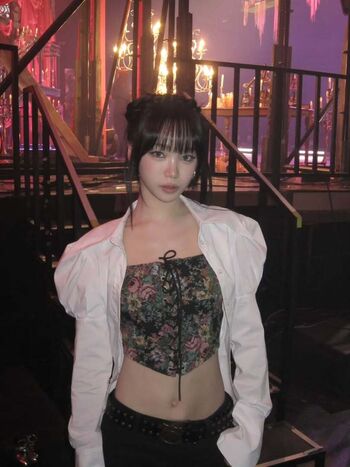 Full leaked Womenk pop page private onlyfans photo
